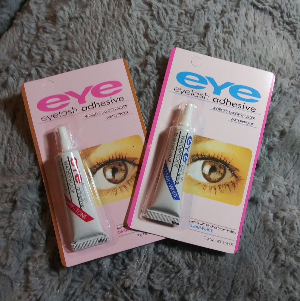 Lash glue (1)